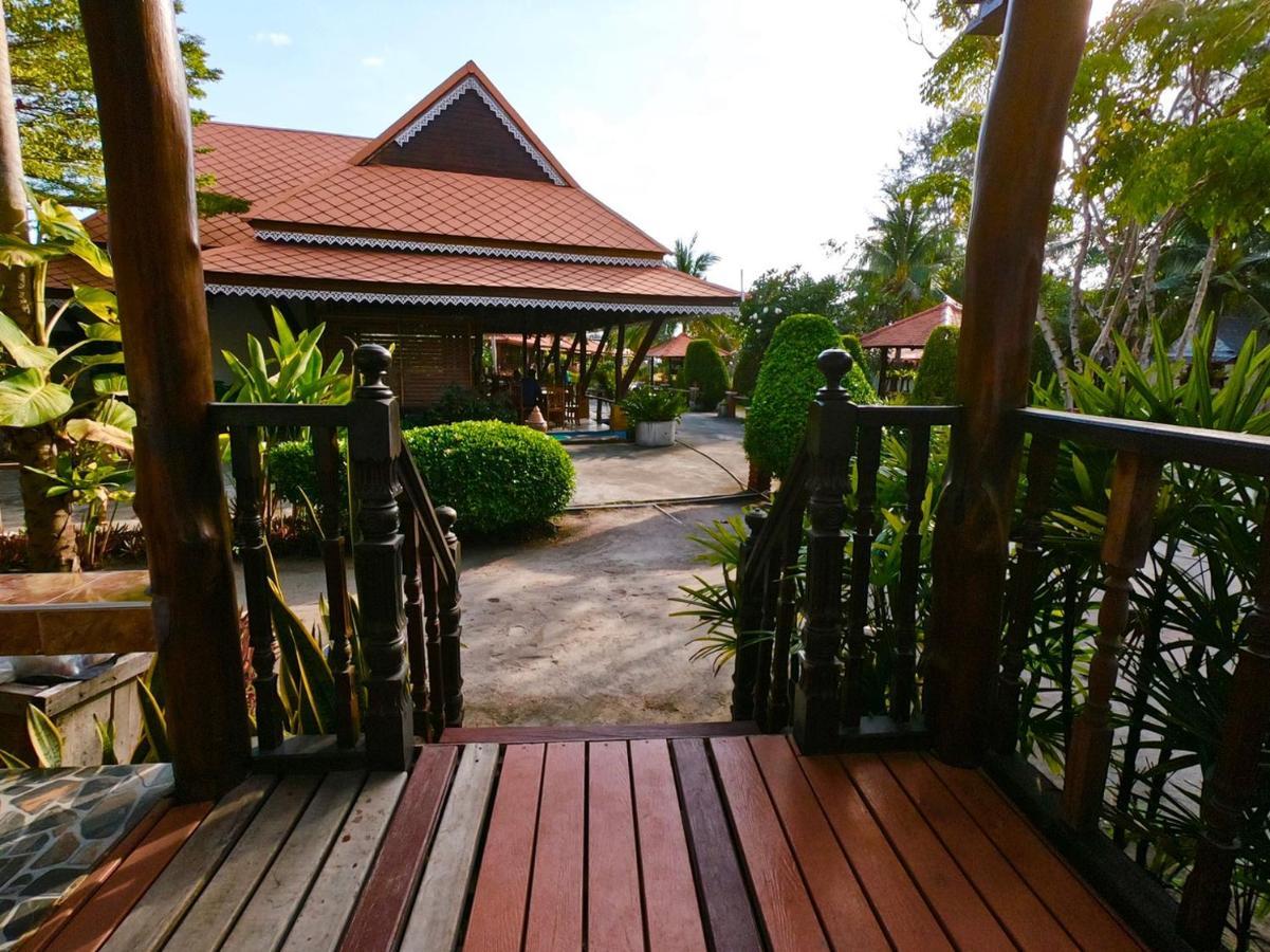 Bu-Nga Resort Koh Lipe Exterior photo