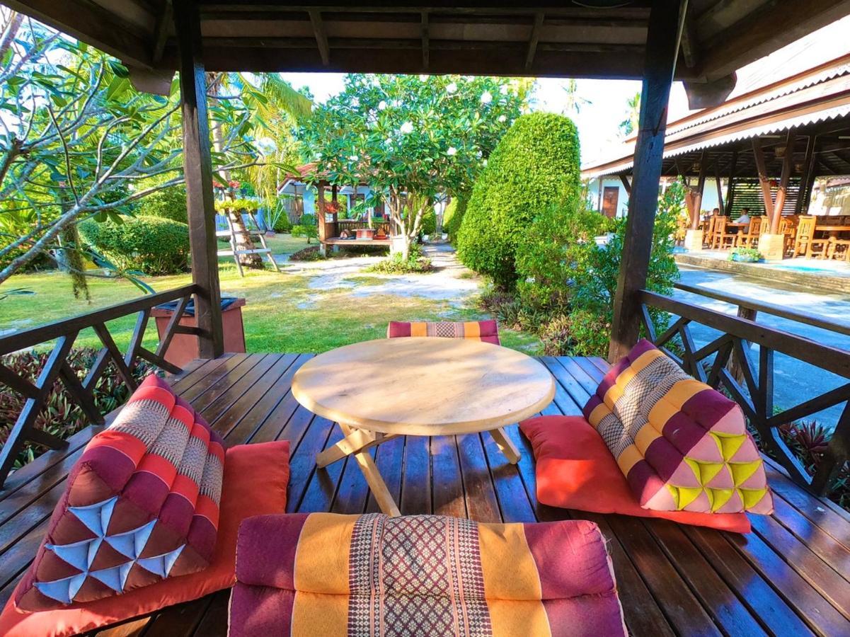 Bu-Nga Resort Koh Lipe Exterior photo