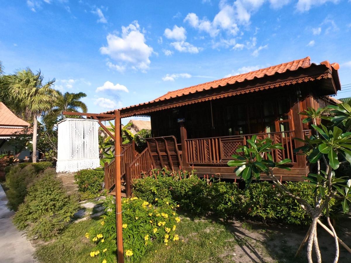 Bu-Nga Resort Koh Lipe Exterior photo